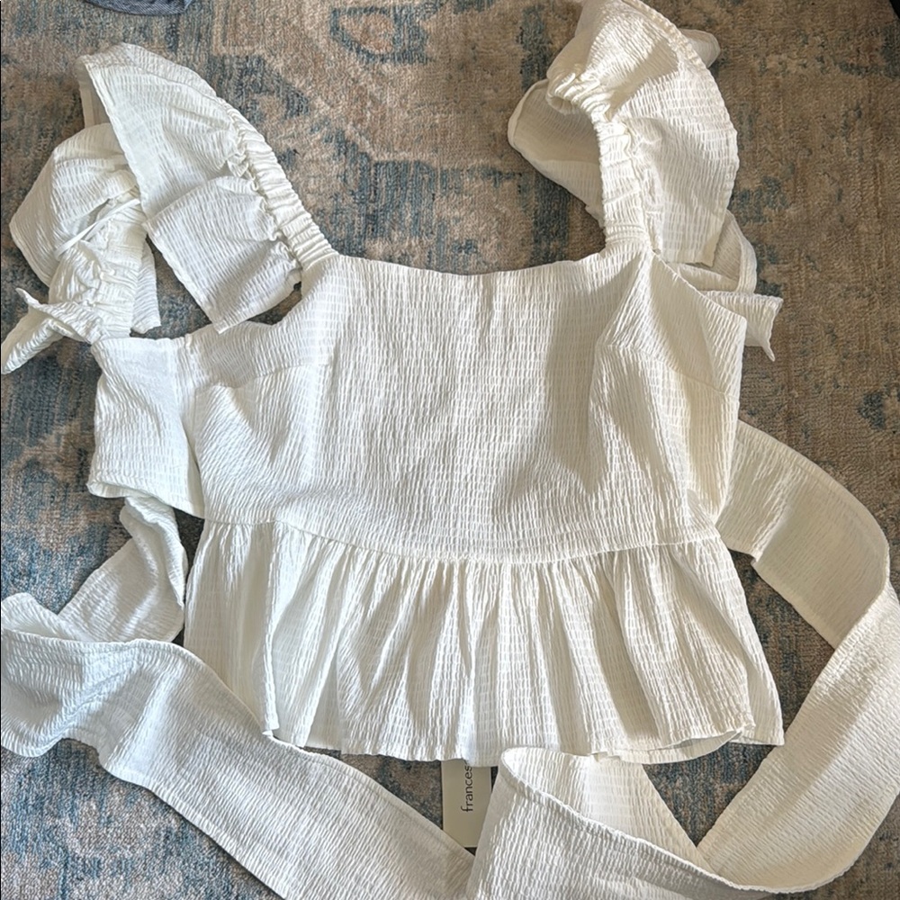 Francesca's Collections White Flutter Sleeve Peplum Blouse